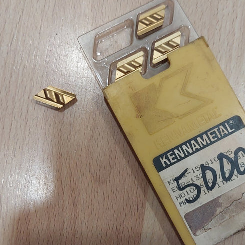 KNUX 150410R25 KC810